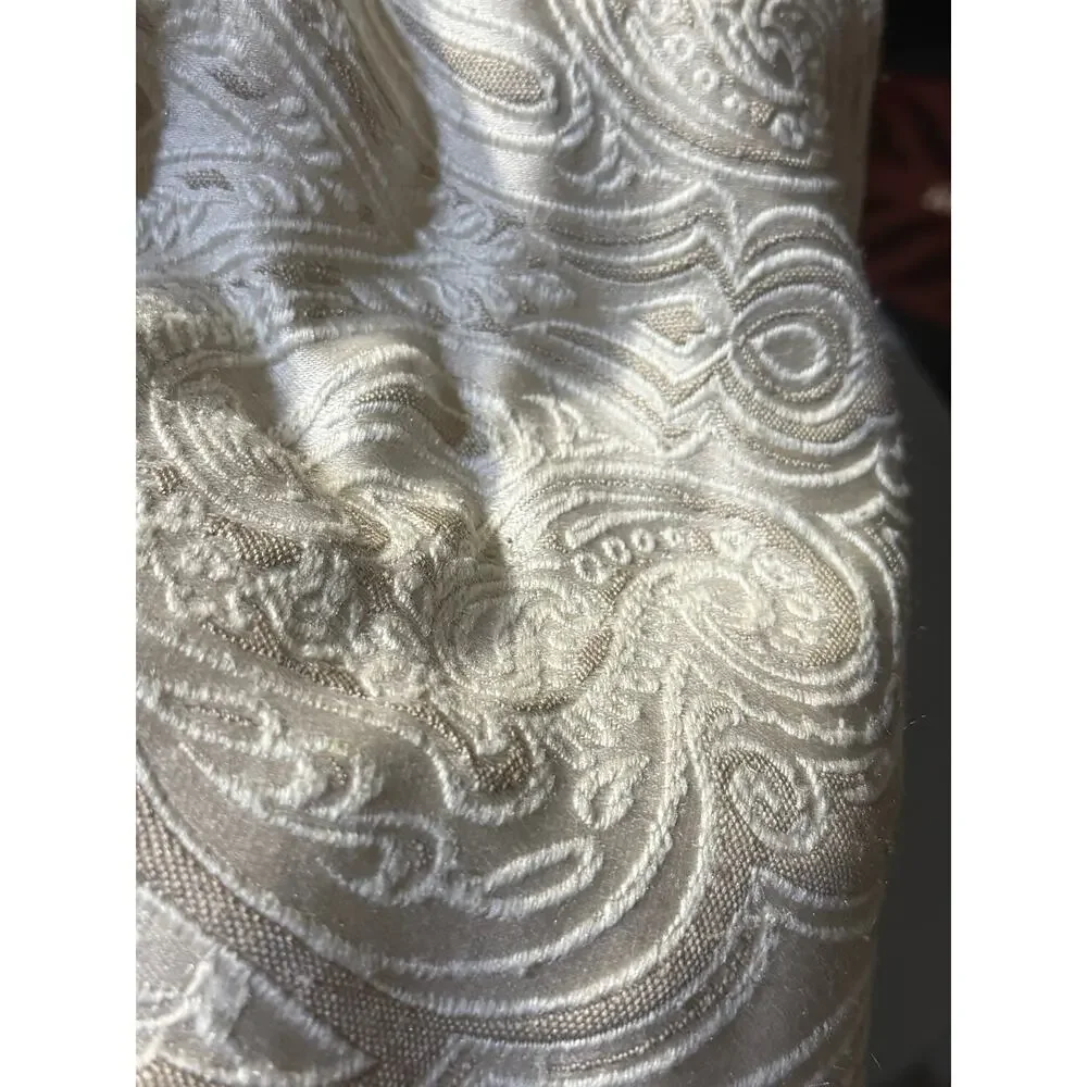 J Queen New York Luciana Queen Comforter 6-Piece Set Cream Gold Paisley Luxury